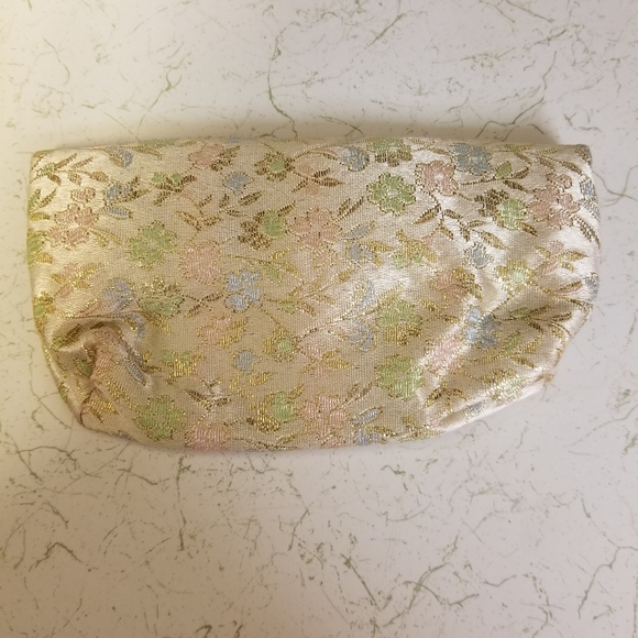 Vintage Embroidered Clutch - Picture 4 of 5